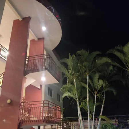 Ashiana Oceanside Apartment Flic en Flac Exterior photo